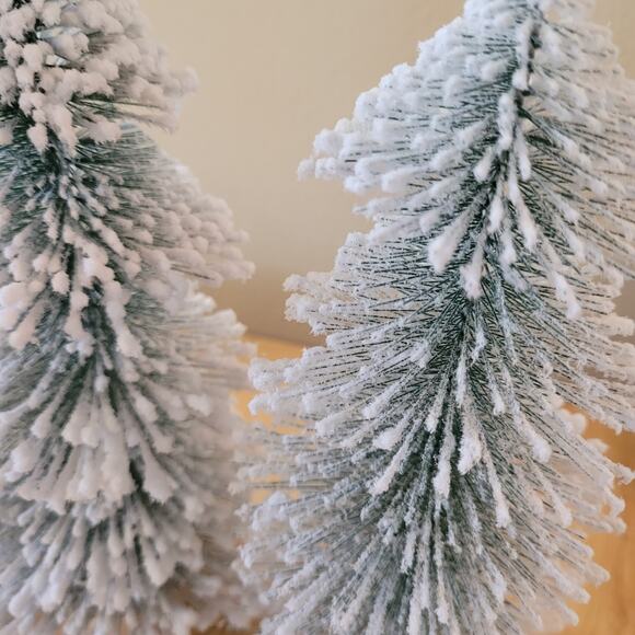 COPY - 8.5 inch heavily flocked bottle brush realistic trees Holiday Christmas - Picture 3 of 3